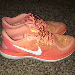 Nikey flex runs 2017